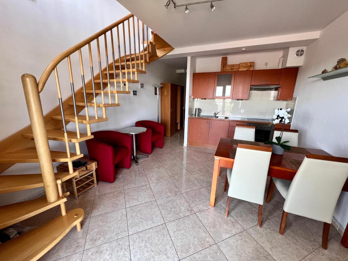 Apartament Lux Kolobřeh Exteriér fotografie